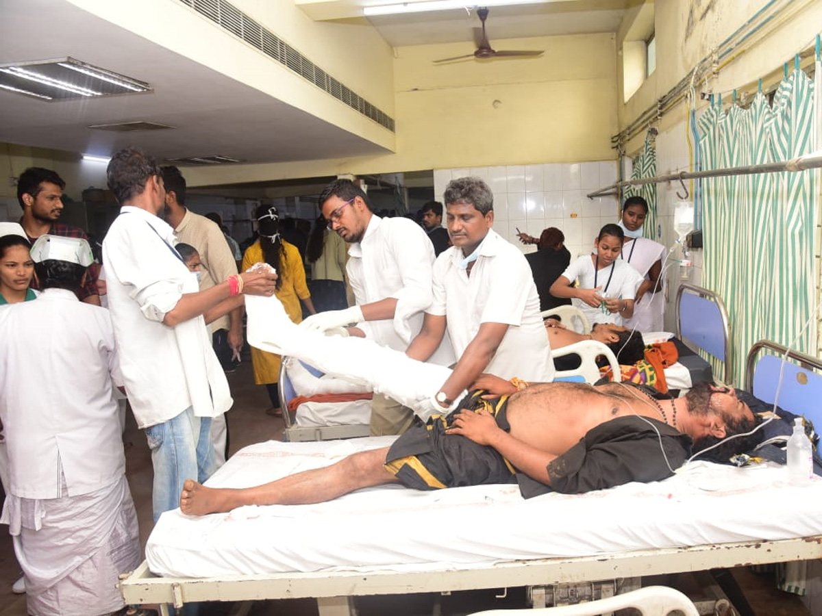 Road Accident Chittoo Photo Gallery - Sakshi8