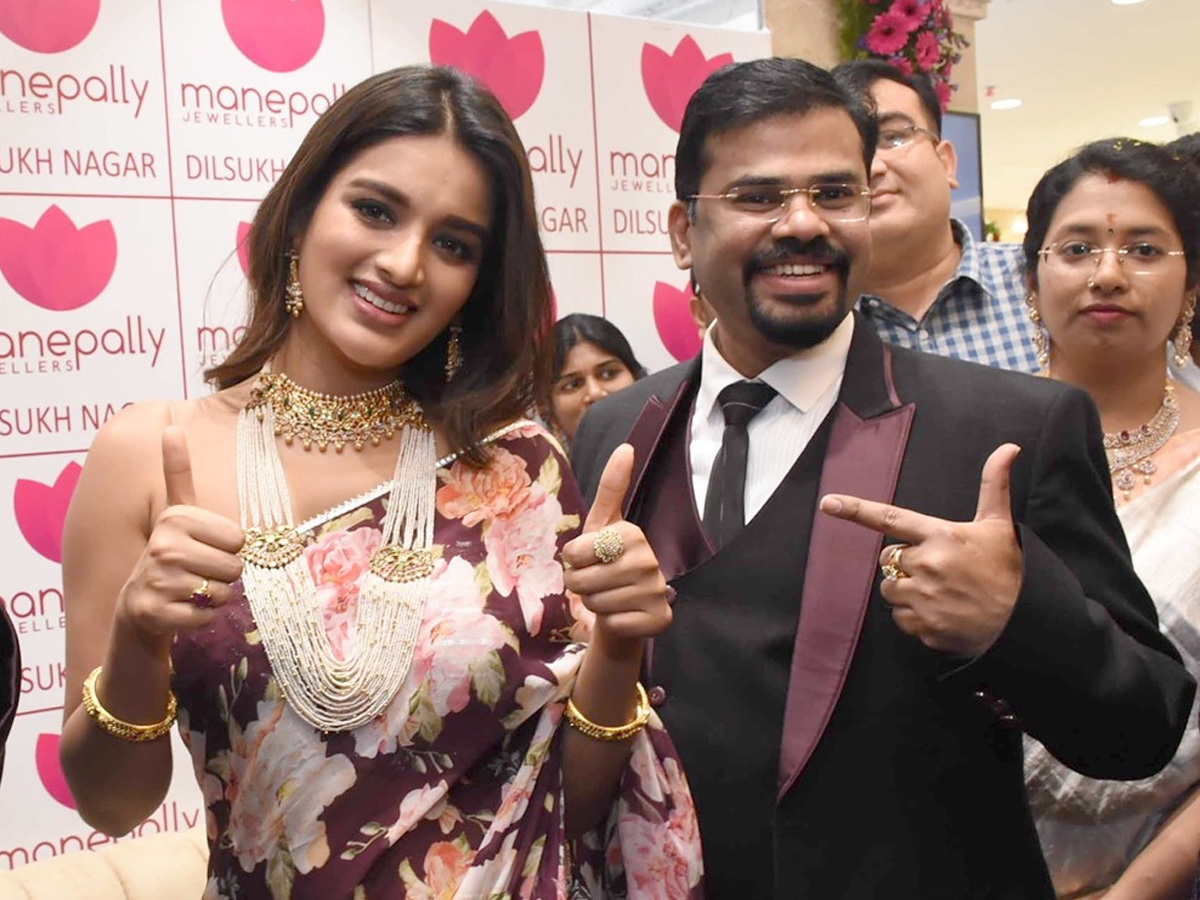 Actress Nidhi Agarwal Inaugurates Manepally Jewellers Showroom In Dilsukhnagar Photo Gallery - Sakshi8