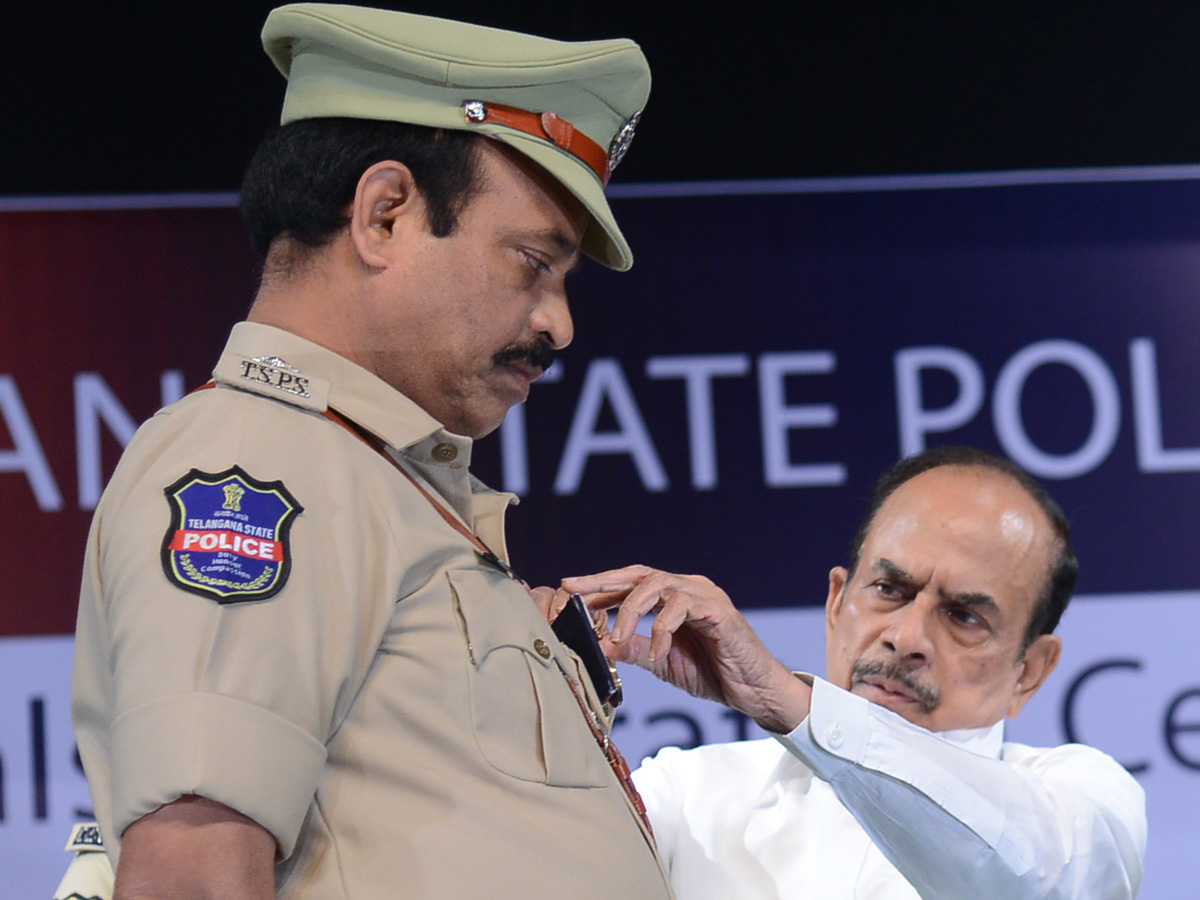 home minister mohammed mahmood ali to present police medals to cops Photo Gallery - Sakshi13