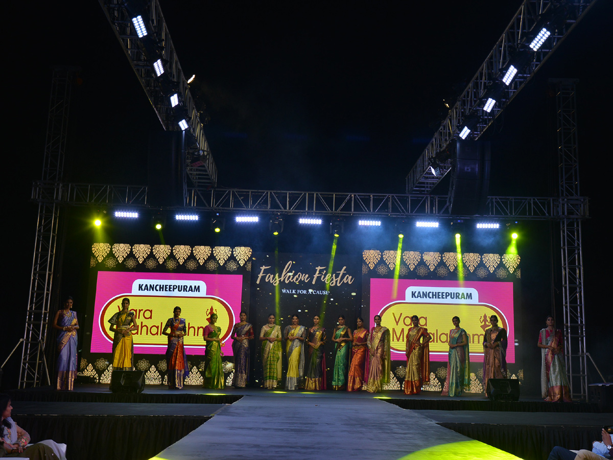 Fashion Fiesta walk for cause at taj deccan hotel Photo Gallery - Sakshi17