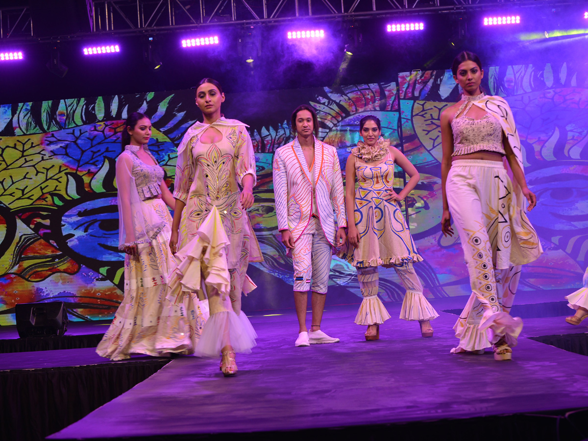 Fashion Fiesta walk for cause at taj deccan hotel Photo Gallery - Sakshi23