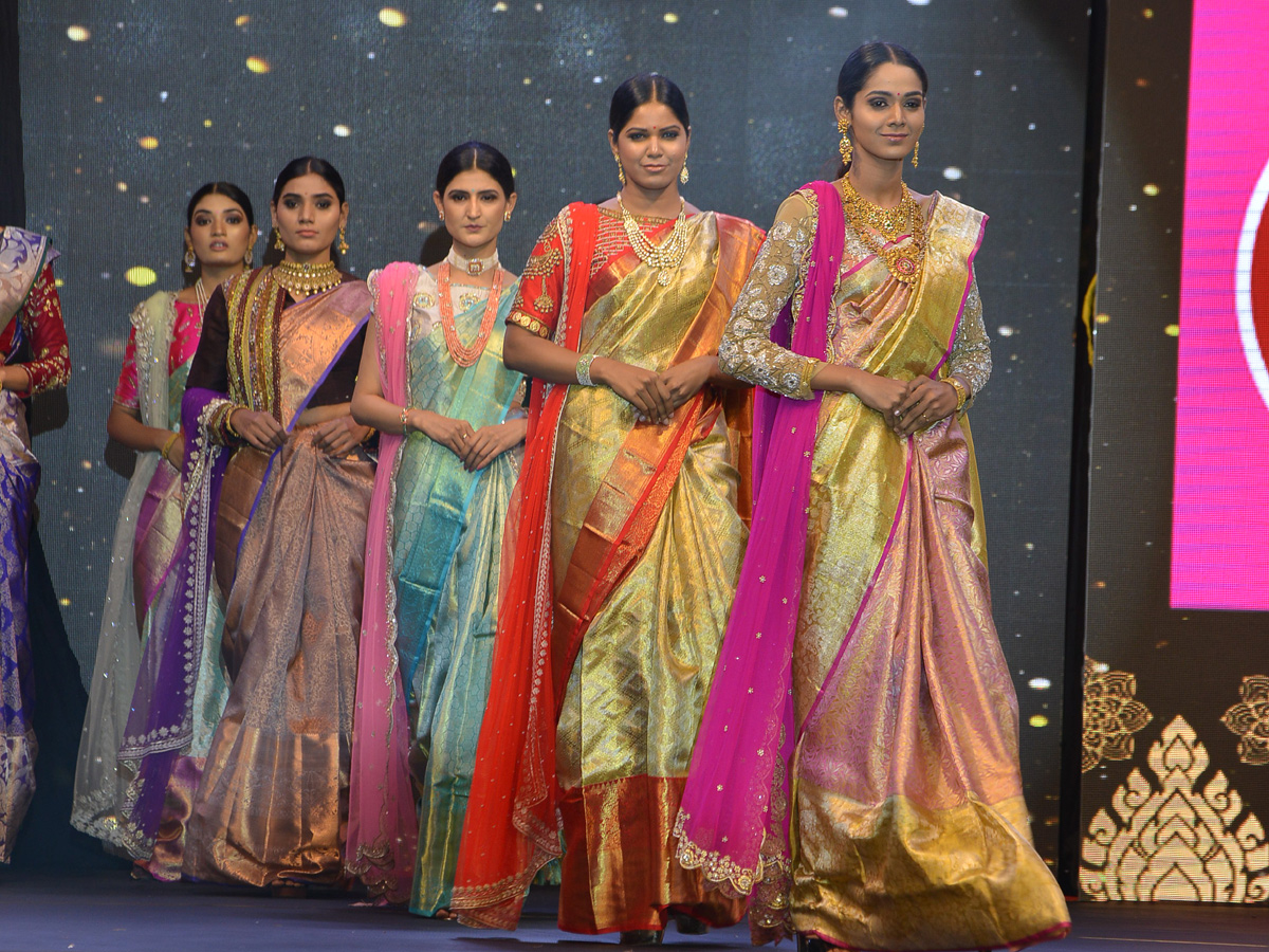 Fashion Fiesta walk for cause at taj deccan hotel Photo Gallery - Sakshi7