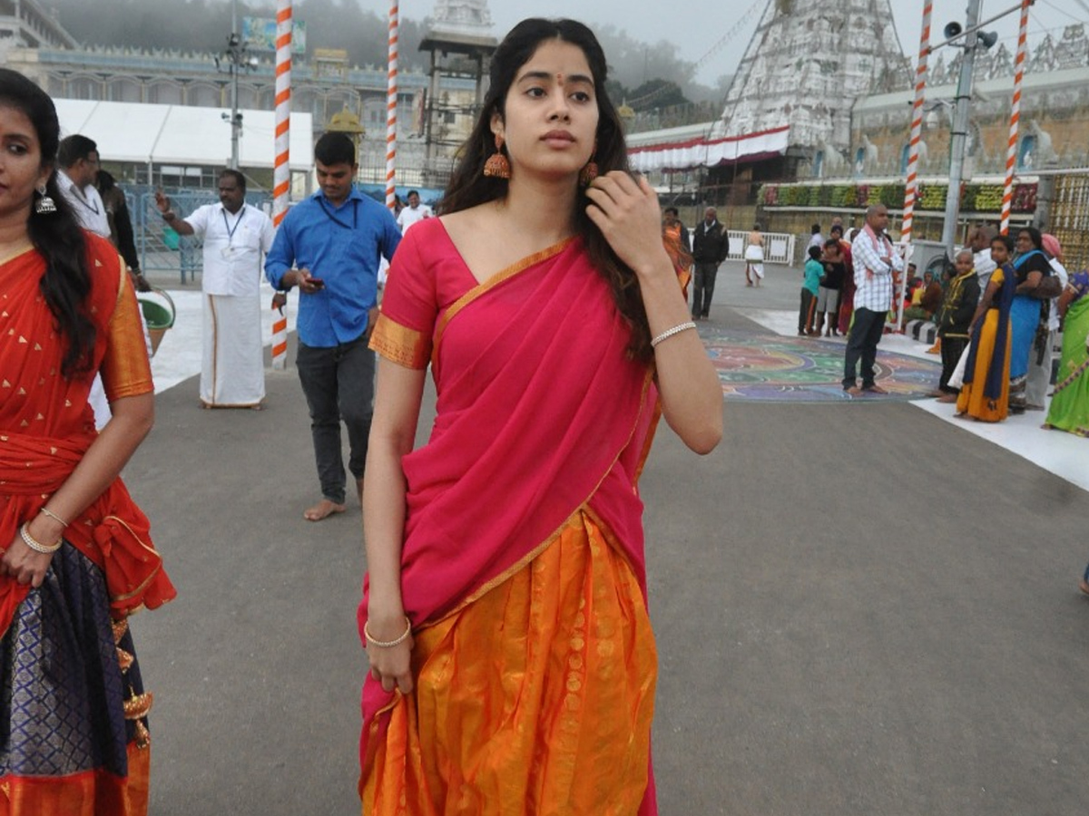 Jhanvi Kapoor Visits Tirupati Photo Gallery - Sakshi2