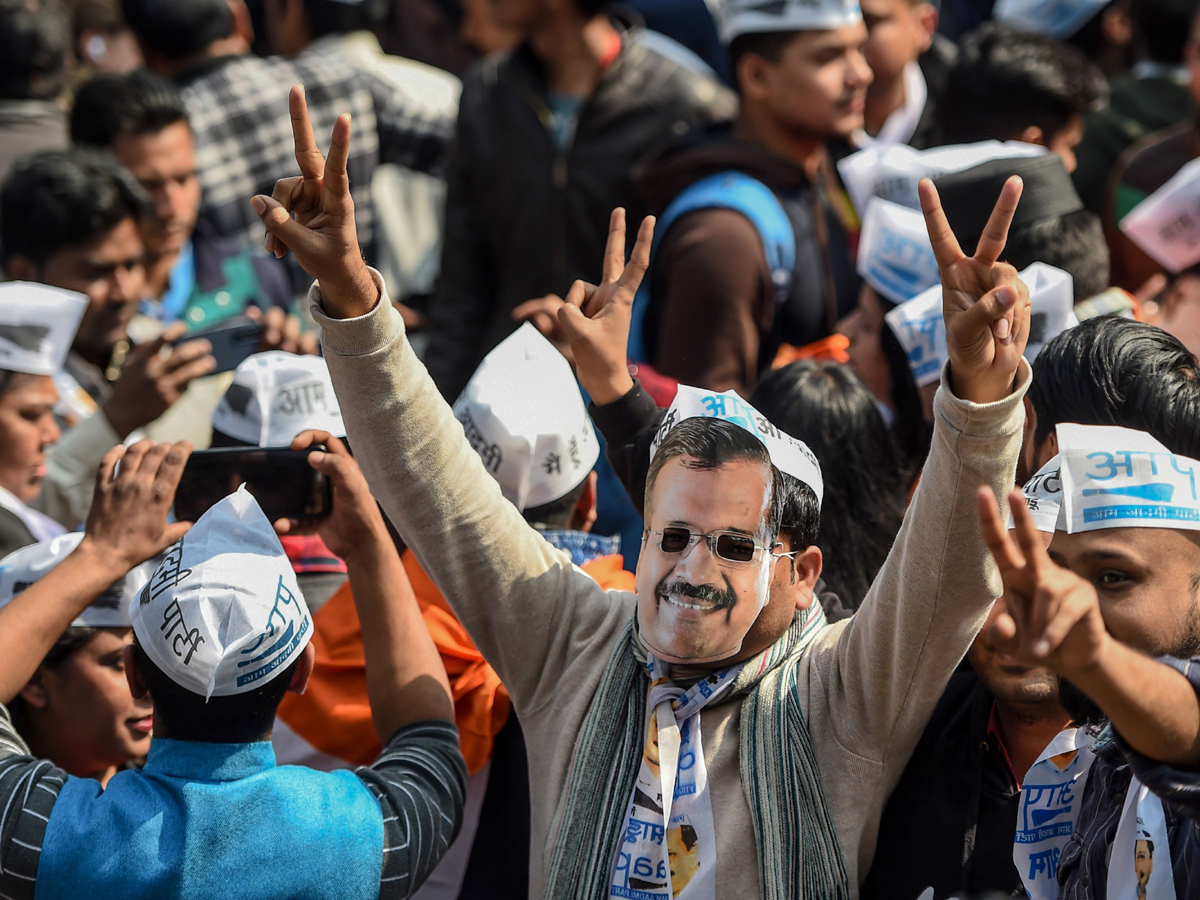 AAP Workers Celebrate Partys Victory in Delhi Assembly Elections 2020 Photo Gallery - Sakshi4