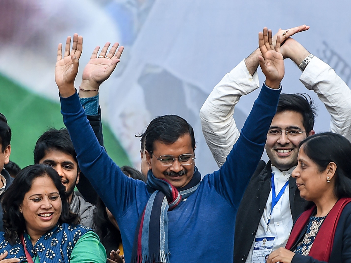 AAP Workers Celebrate Partys Victory in Delhi Assembly Elections 2020 Photo Gallery - Sakshi1