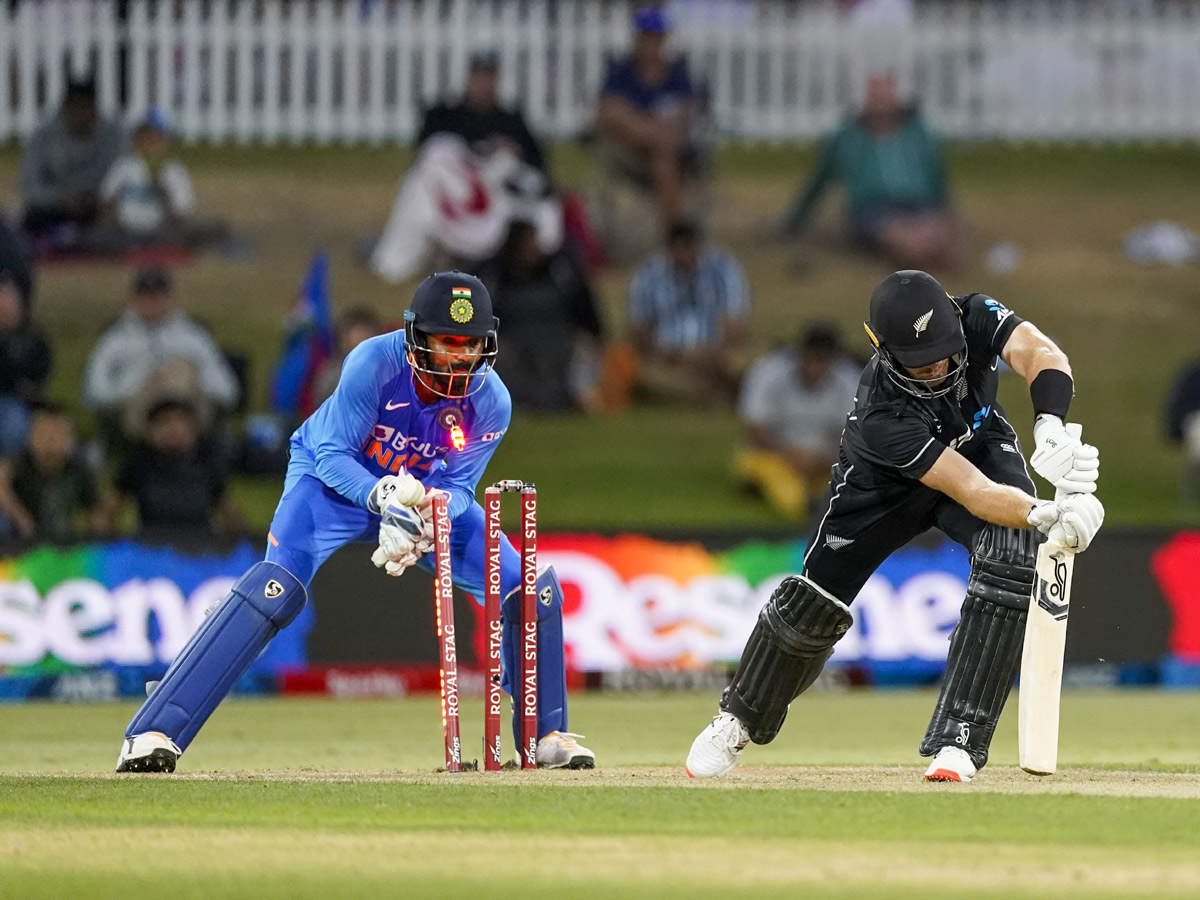 New Zealand win by 5 wickets sweep series 3-0 Photo Gallery - Sakshi11