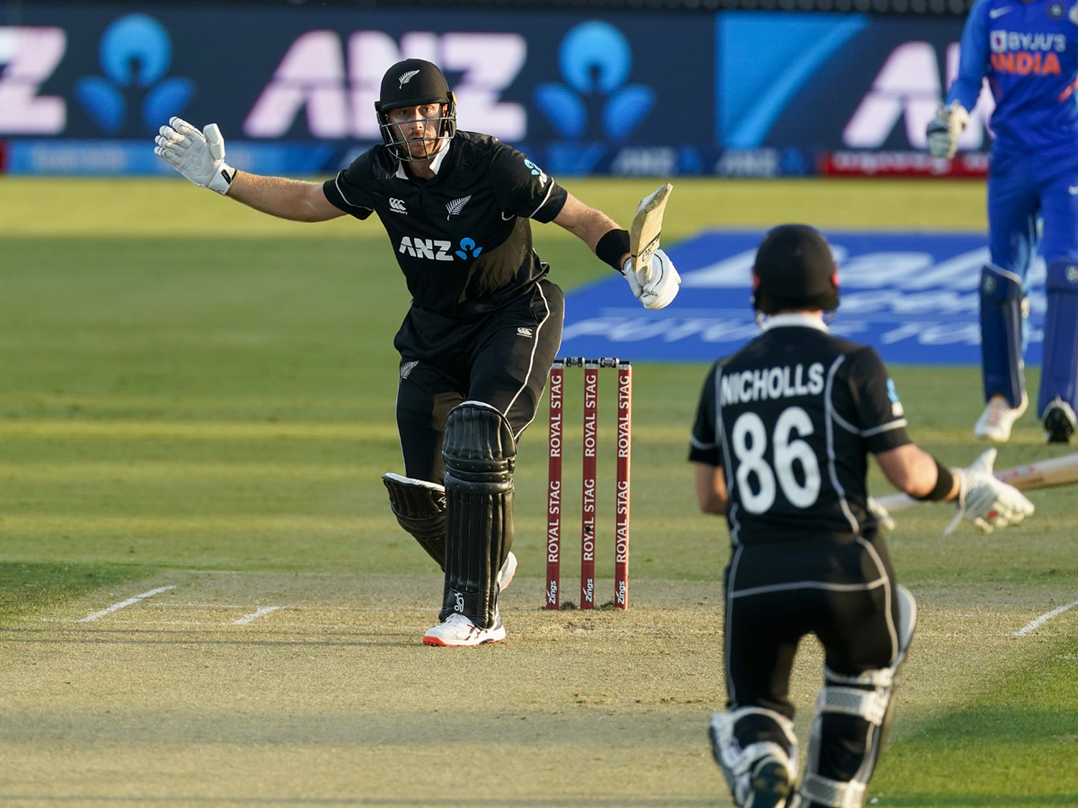 New Zealand win by 5 wickets sweep series 3-0 Photo Gallery - Sakshi13