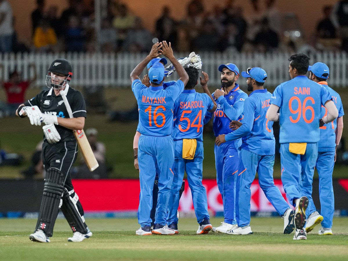 New Zealand win by 5 wickets sweep series 3-0 Photo Gallery - Sakshi7