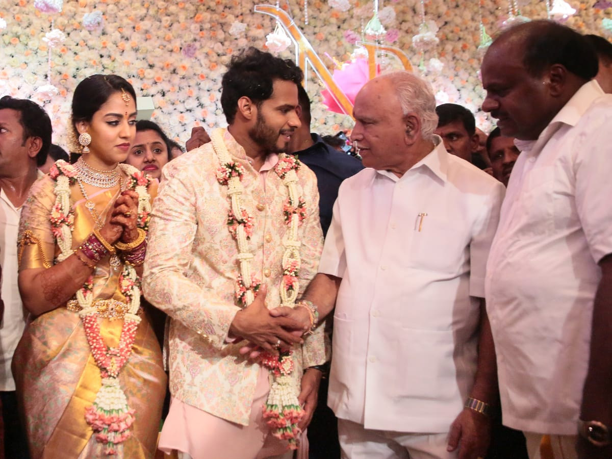 Nikhil Kumaraswamy and Revathi Engagement Ceremony Photo Gallery - Sakshi9