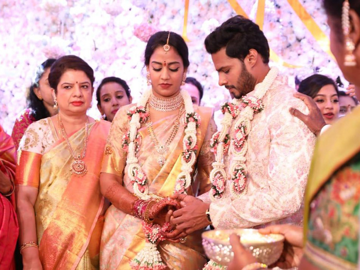 Nikhil Kumaraswamy and Revathi Engagement Ceremony Photo Gallery - Sakshi2