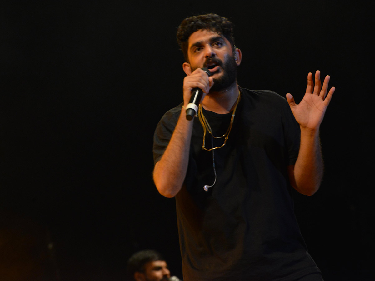 Singer Sid Sriram Performs LIVE at Gachibowli Stadium Photo Gallery - Sakshi17