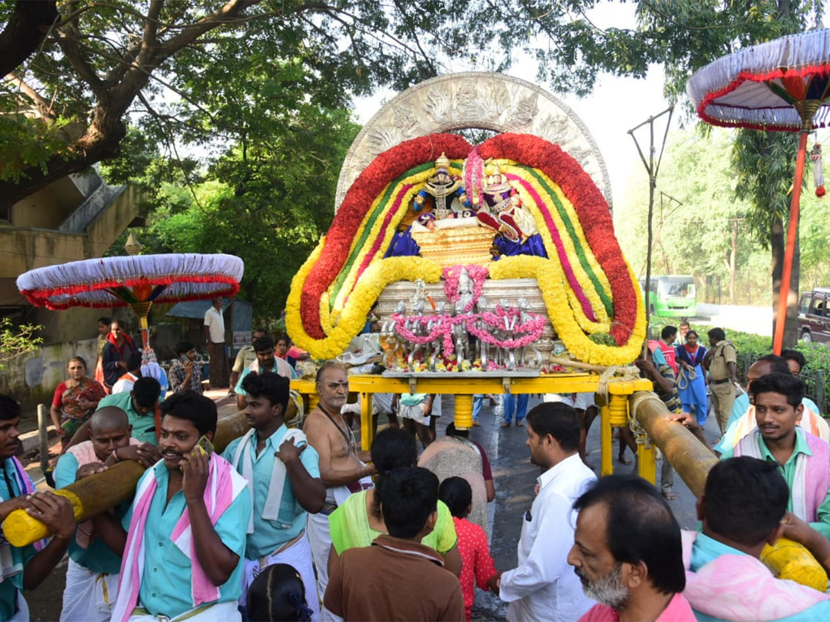 Sri Kapileswara Swamy Brahmotsavam 2nd Dday Photo Gallery - Sakshi1