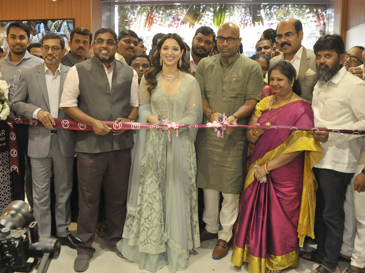 Nizamabad Malabar Gold Daimonds Grand Opening By Tamanna Bhatia - Sakshi3