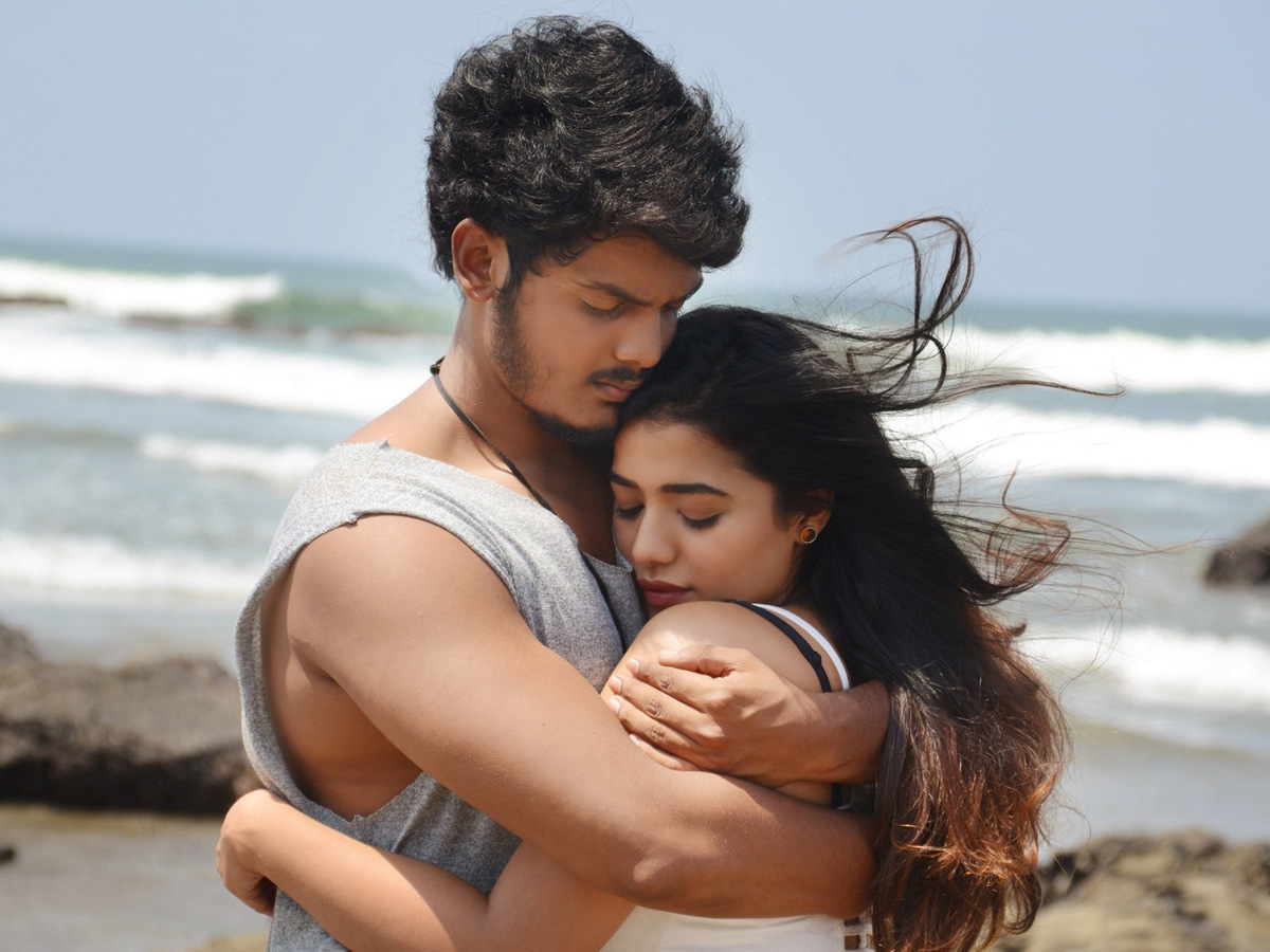 romantic movie stills Photo Gallery - Sakshi7