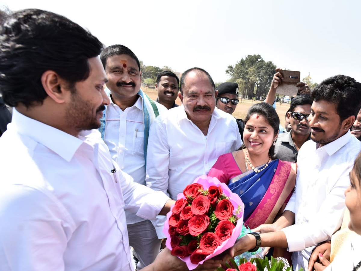  Andhra CM launches Vasathi Deevena scheme Photo Gallery - Sakshi21