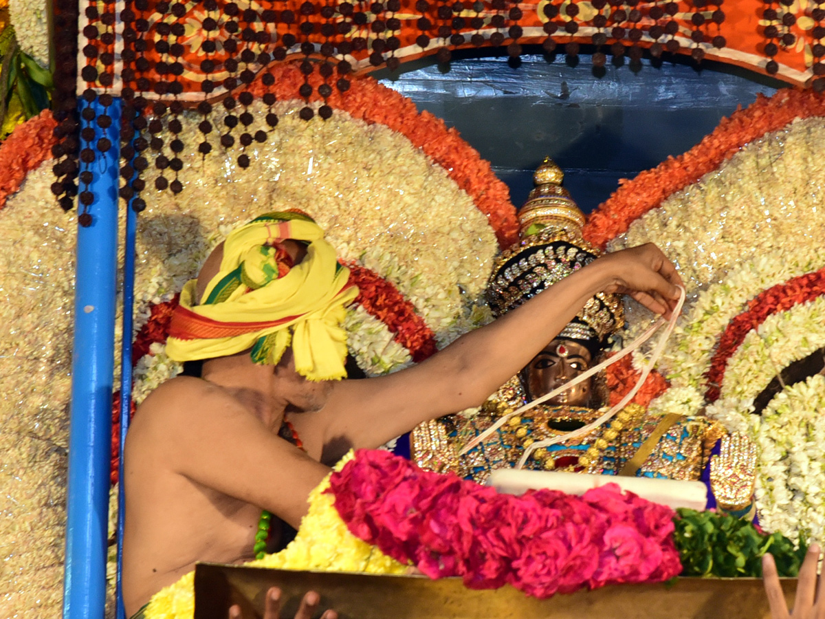 Maha Shivaratri Brahmotsavam Celebrations at Sri Kalahasti Temple Photo Gallery - Sakshi1