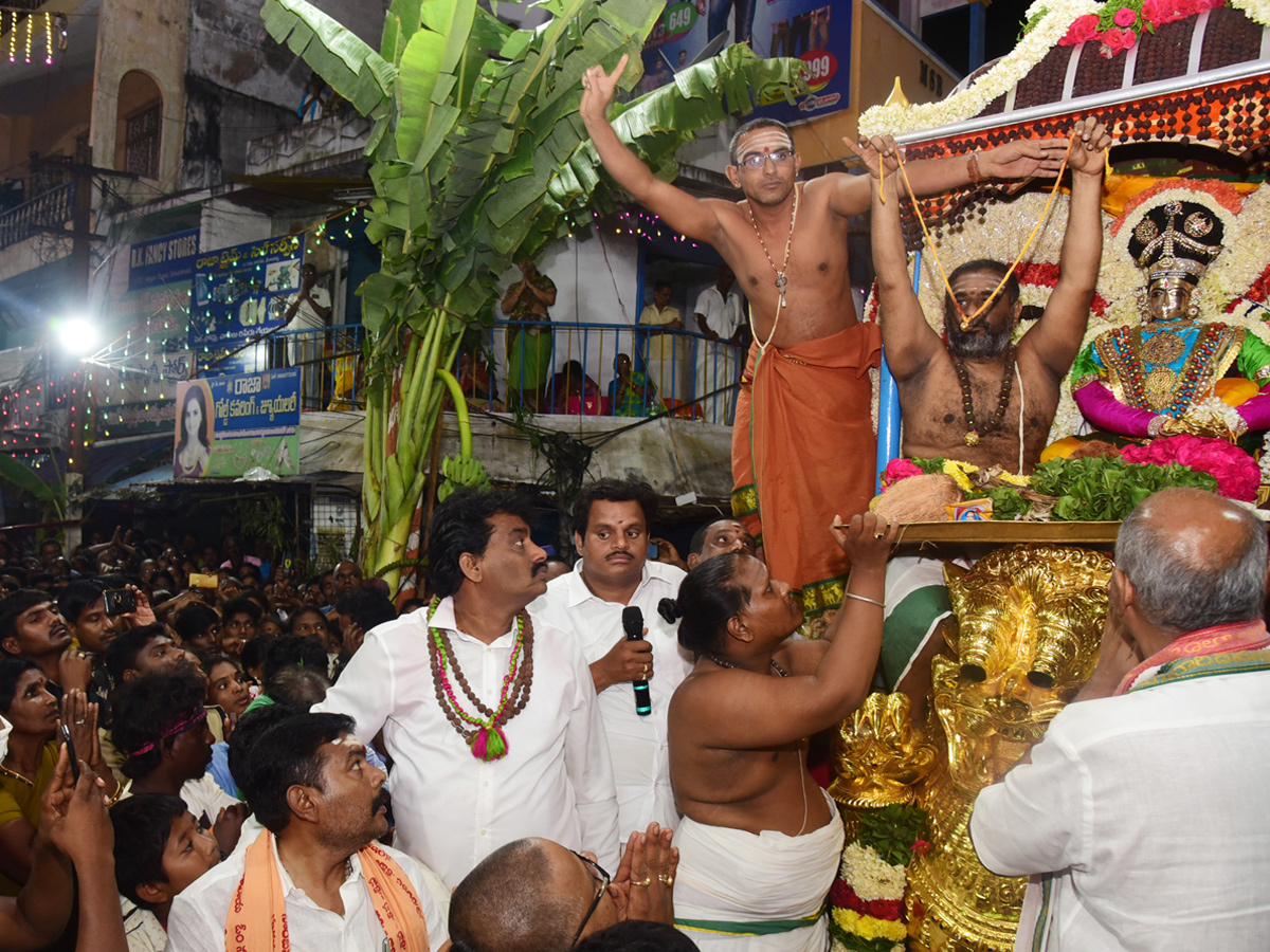 Maha Shivaratri Brahmotsavam Celebrations at Sri Kalahasti Temple Photo Gallery - Sakshi8