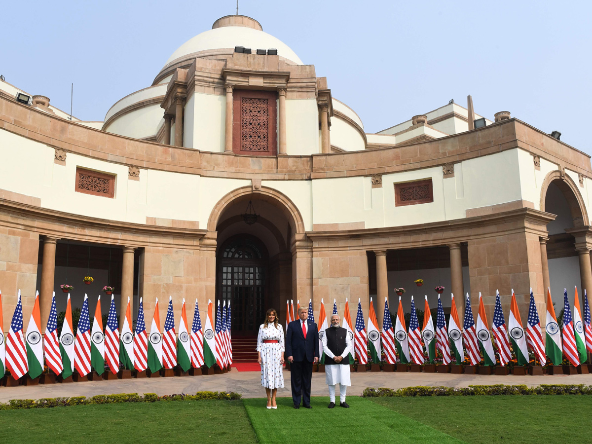 Donald Trump Visits at Rashtrapati Bhavan Photo Gallery - Sakshi36