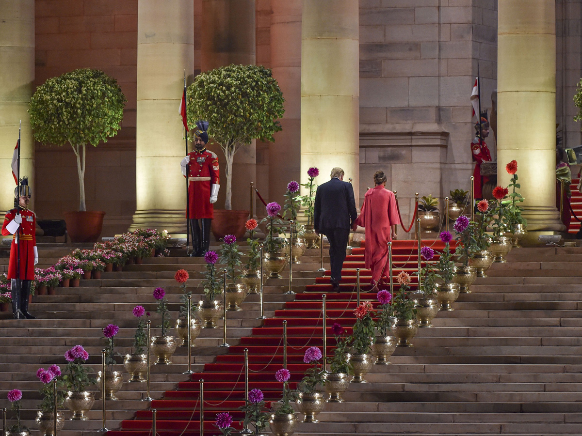 Trump meets with Indian president attends state banquet Photo Gallery - Sakshi12