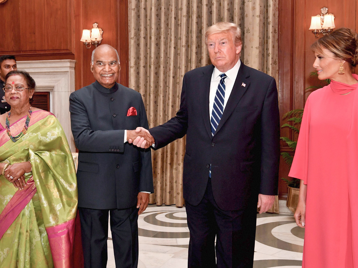 Trump meets with Indian president attends state banquet Photo Gallery - Sakshi2