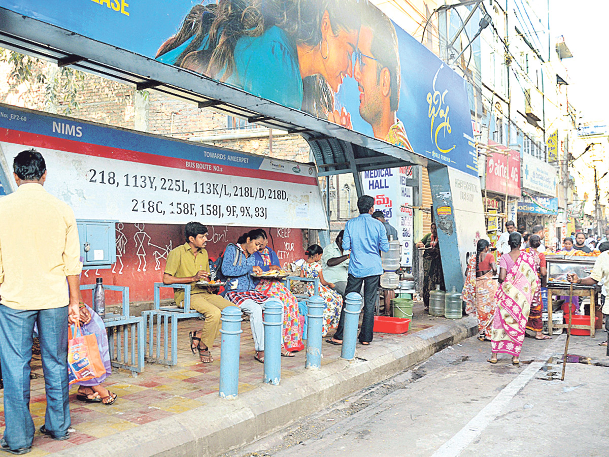 Hyderabad City Bus Stops Photo Gallery - Sakshi12