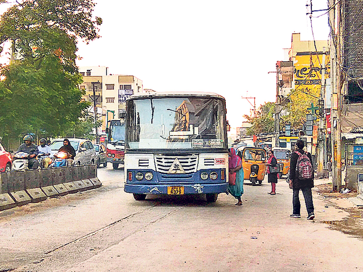 Hyderabad City Bus Stops Photo Gallery - Sakshi3