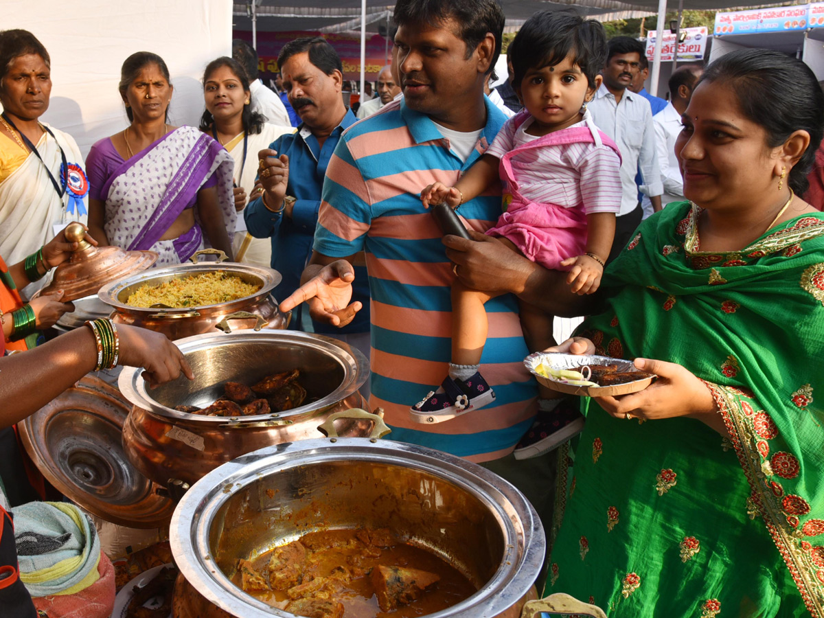 Fish Food Festival at NTR Stadium Photo Gallery - Sakshi8