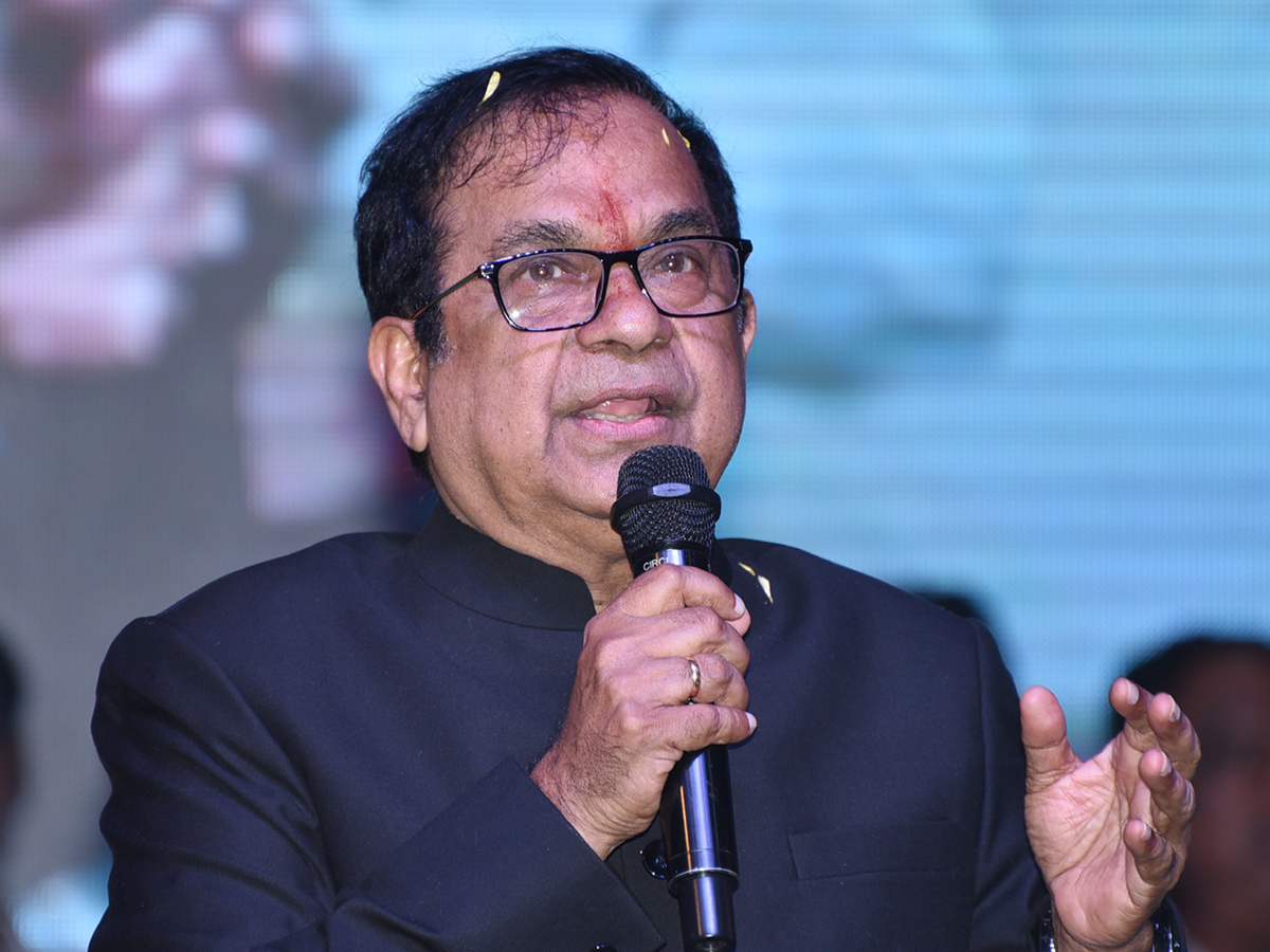  jeevan saphalya puraskar award presented for brahmanandam - Sakshi2