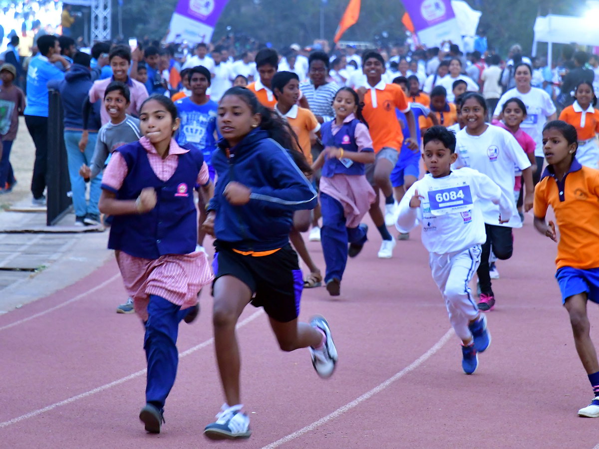 run for girl child 2020 hyderabad Photo Gallery - Sakshi7