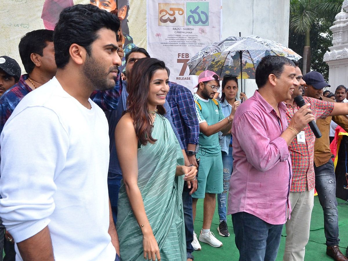 Jaanu Movie Team at Visakhapatnam Photo Gallery - Sakshi6