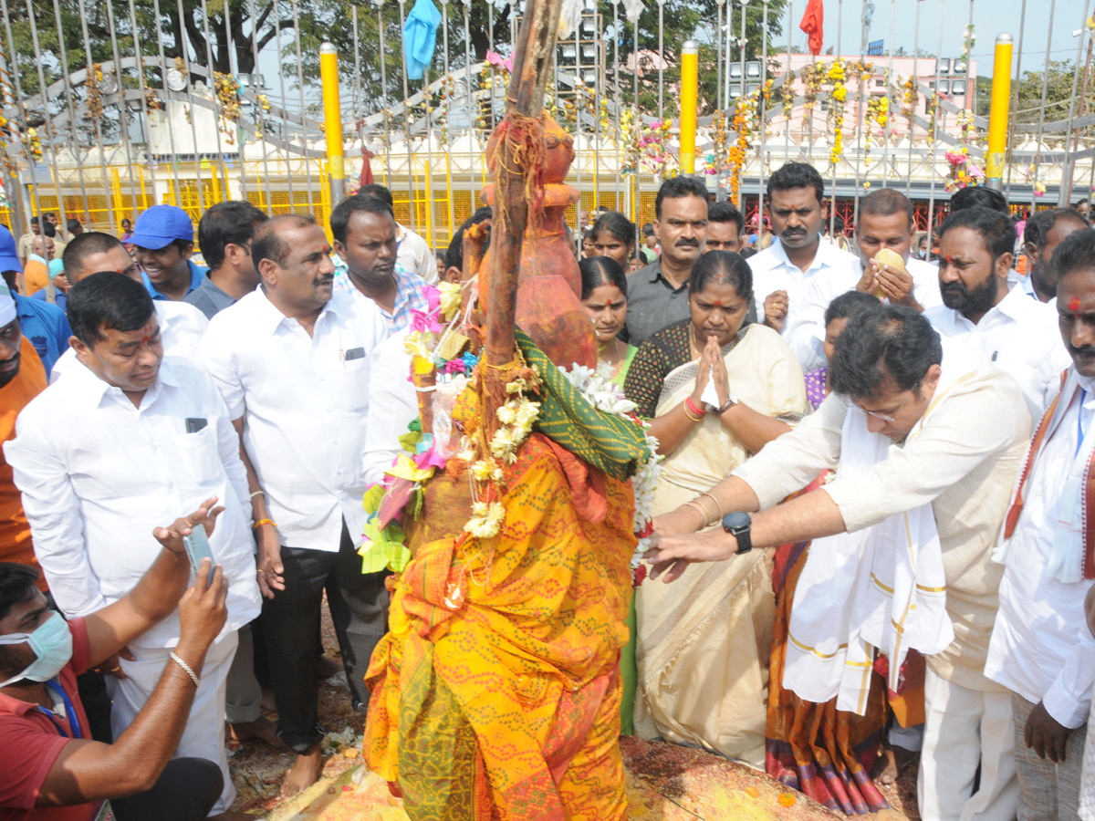 medaram jatara 2020 Photo Gallery - Sakshi11