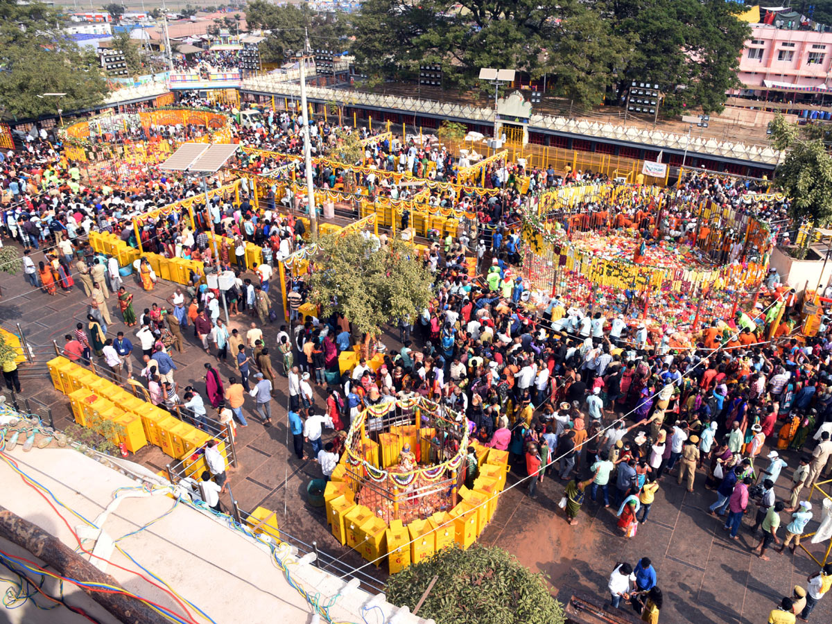 Medaram Jatara 2020 Photo Gallery - Sakshi3