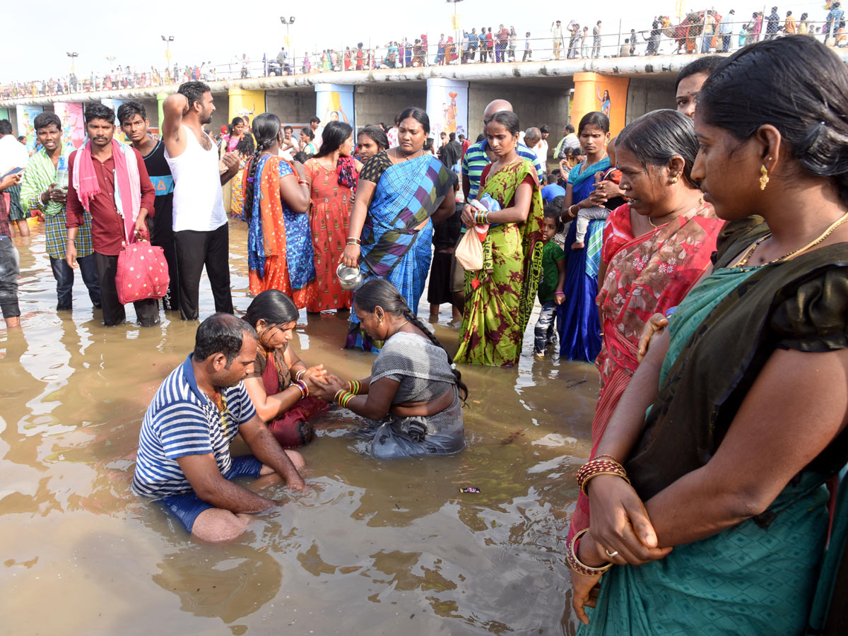 Medaram Jatara 2020 Photo Gallery - Sakshi30