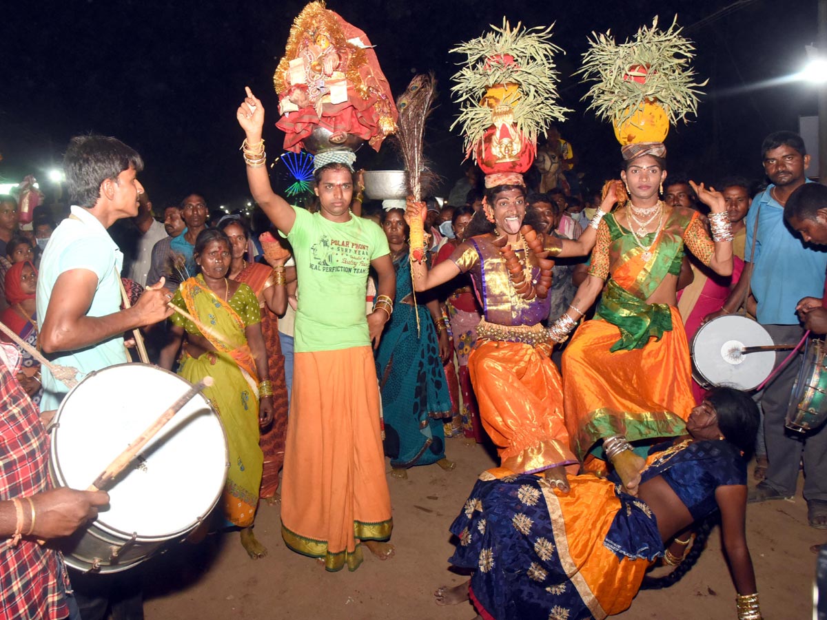 Medaram Sammakka Sarakka Jatara 2020 Photo Gallery - Sakshi15