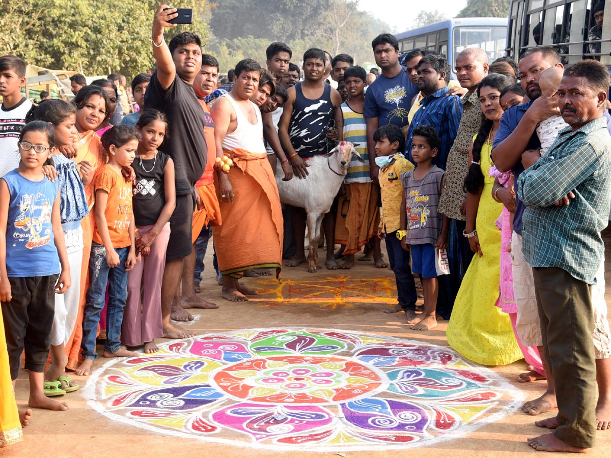 Medaram Sammakka Sarakka Jatara 2020 Photo Gallery - Sakshi29