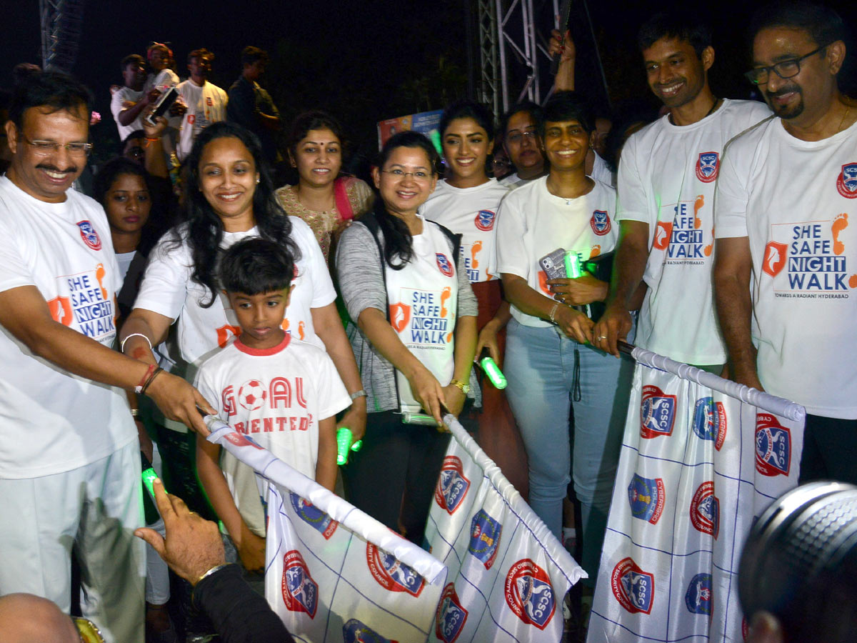 She Safe Night Walk at Gachibowli Stadium in Hyderabad Photo Gallery - Sakshi9