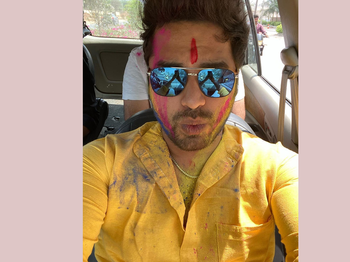 Celebrities Celebrate Holi In A Grand Style Photo Gallery - Sakshi4