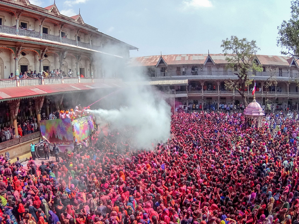 holi celebration in india Photo Gallery - Sakshi7