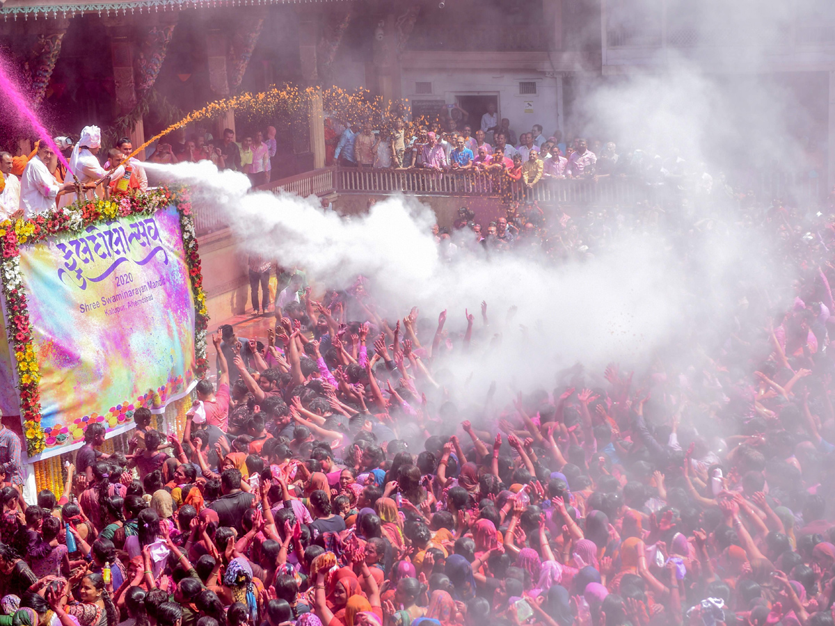 holi celebration in india Photo Gallery - Sakshi8