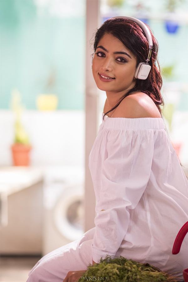 Rashmika Mandanna Exclusive Photo Gallery - Sakshi48