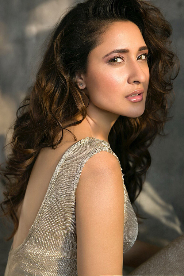 Actress Pragya Jaiswal Exclusive Photo Gallery - Sakshi9