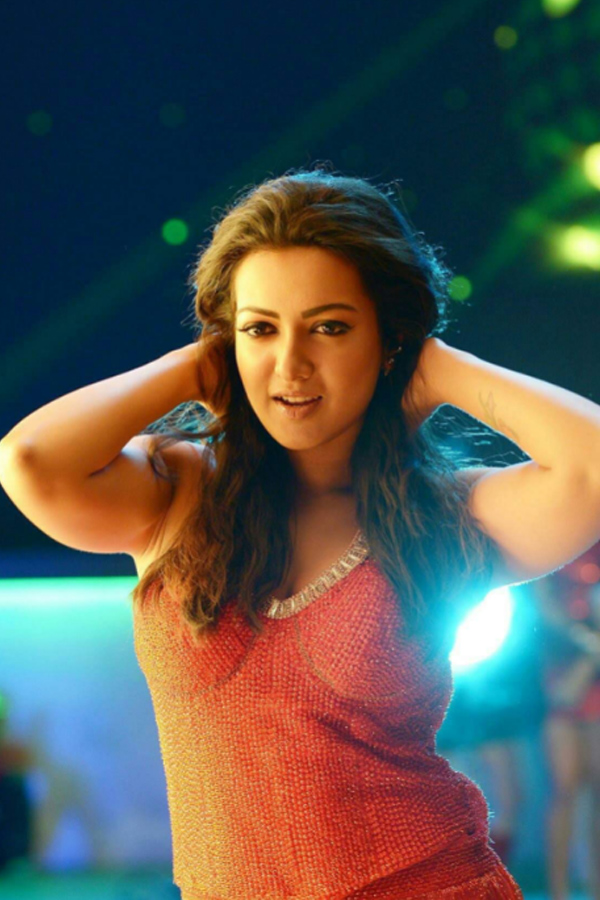   Actress catherine tresa Exclusive Photo Gallery - Sakshi14