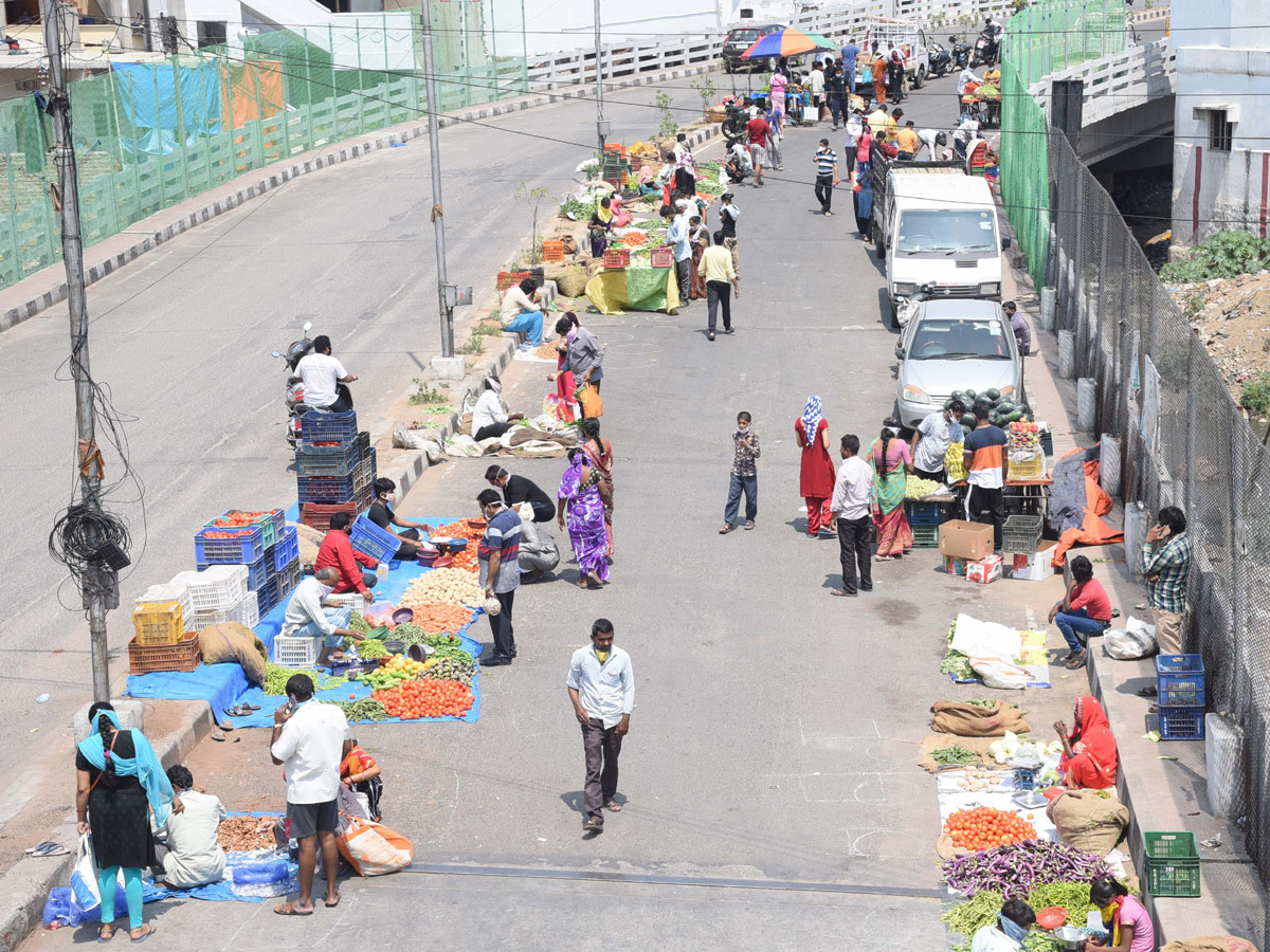 Lockdown in Hyderabad City Photo Gallery - Sakshi39