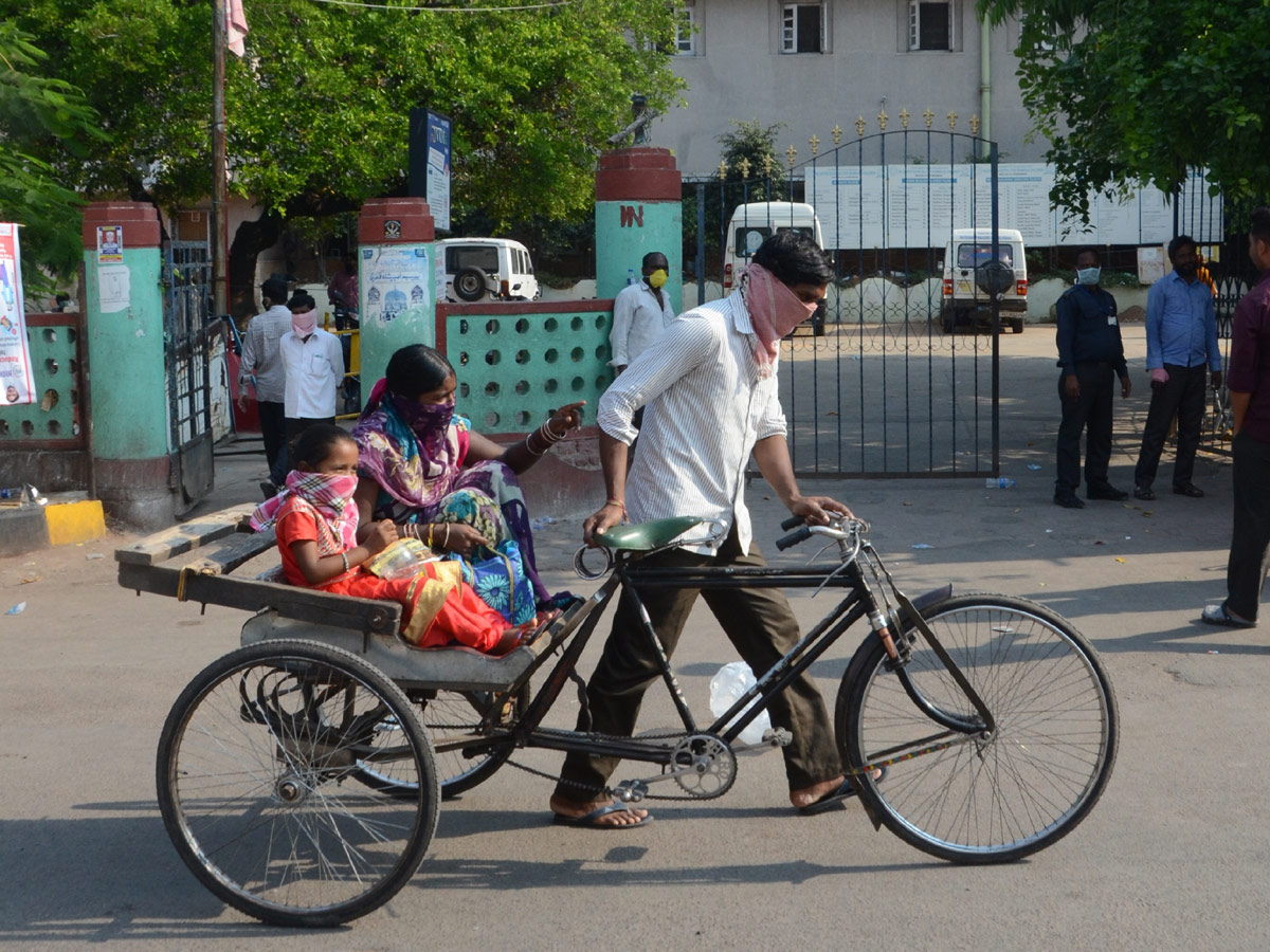 Lockdown in Hyderabad City Photo Gallery - Sakshi10