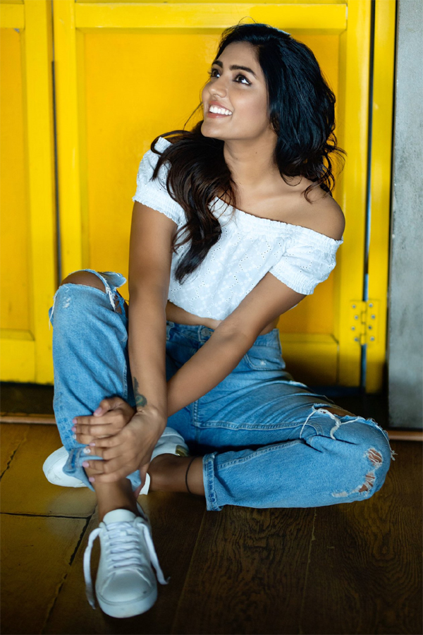 Actress Eesha Rebba Exclusive Photo Gallery - Sakshi60