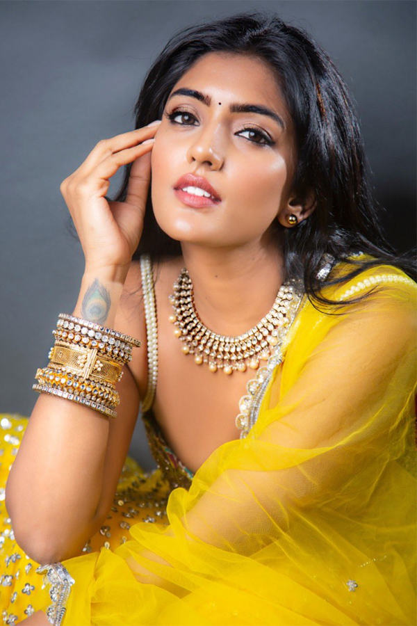 Actress Eesha Rebba Exclusive Photo Gallery - Sakshi67