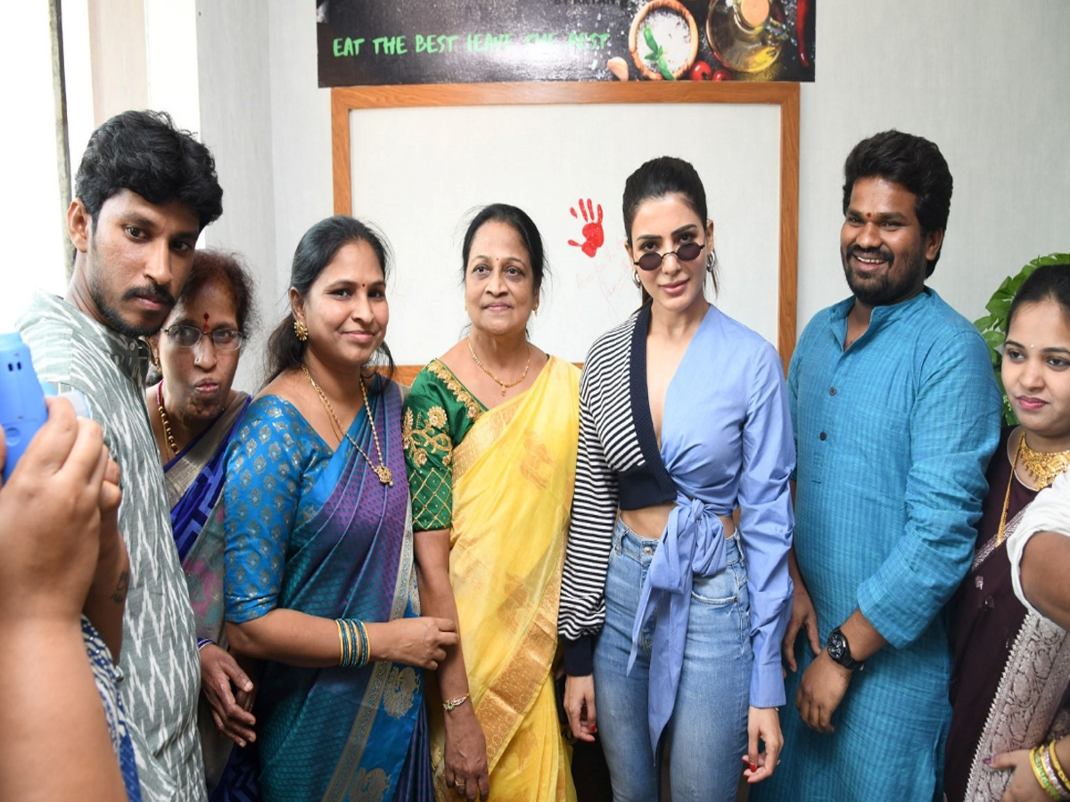 Samantha Launches Healthy Way Restaurant At Madhapur Photo Gallery - Sakshi15