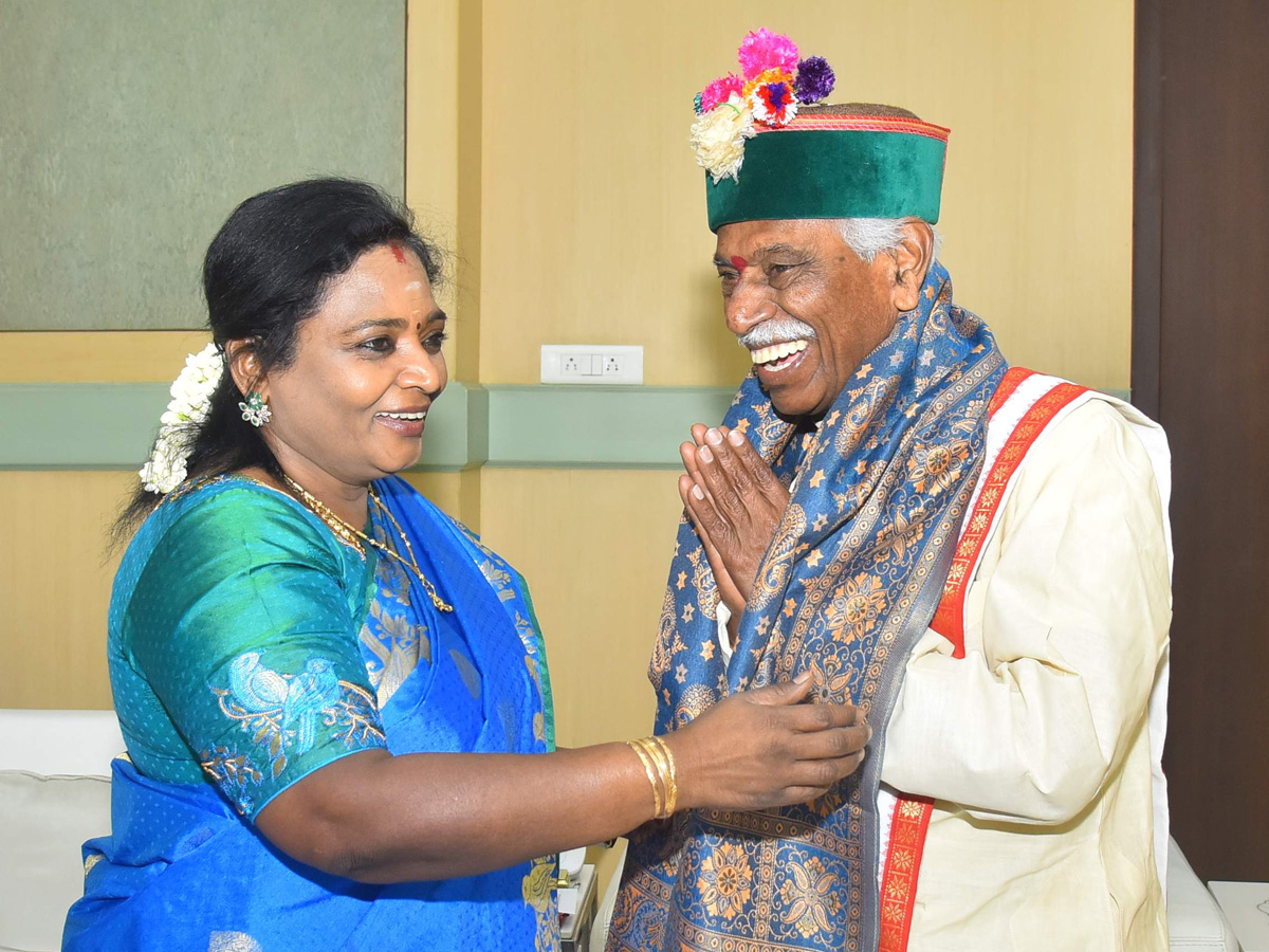 Telangana Governor greeted by Himachal Governor on Women’s Day - Sakshi6