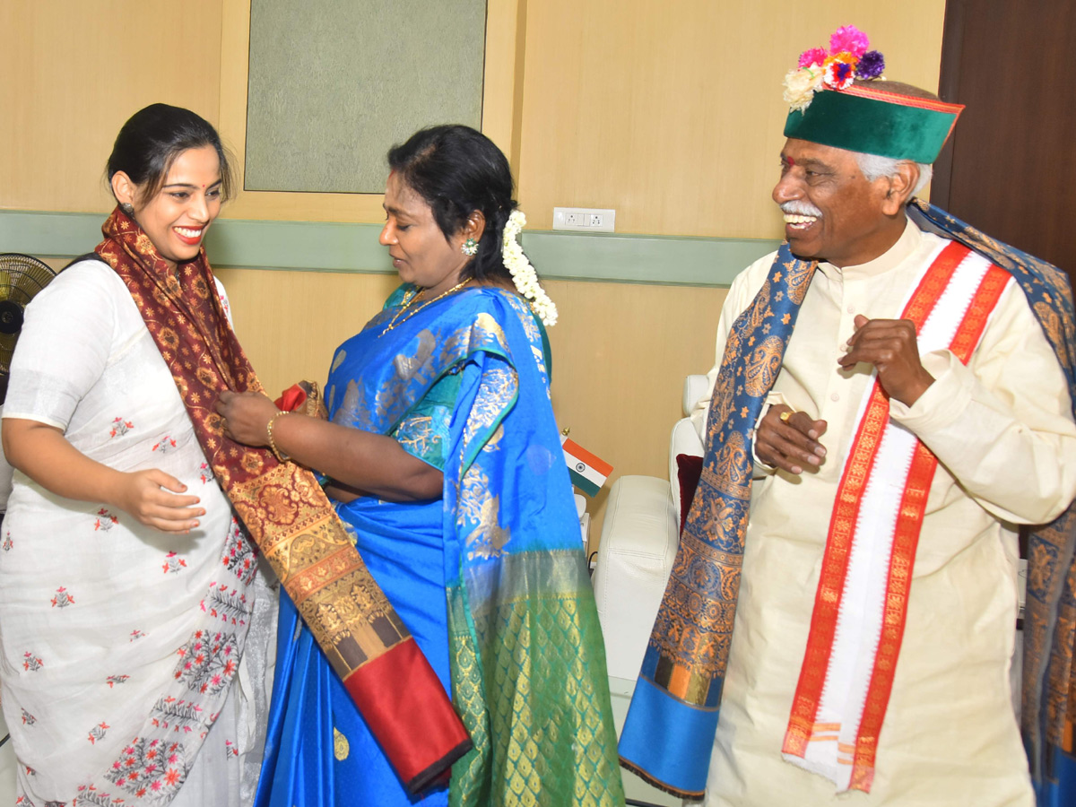 Telangana Governor greeted by Himachal Governor on Women’s Day - Sakshi7