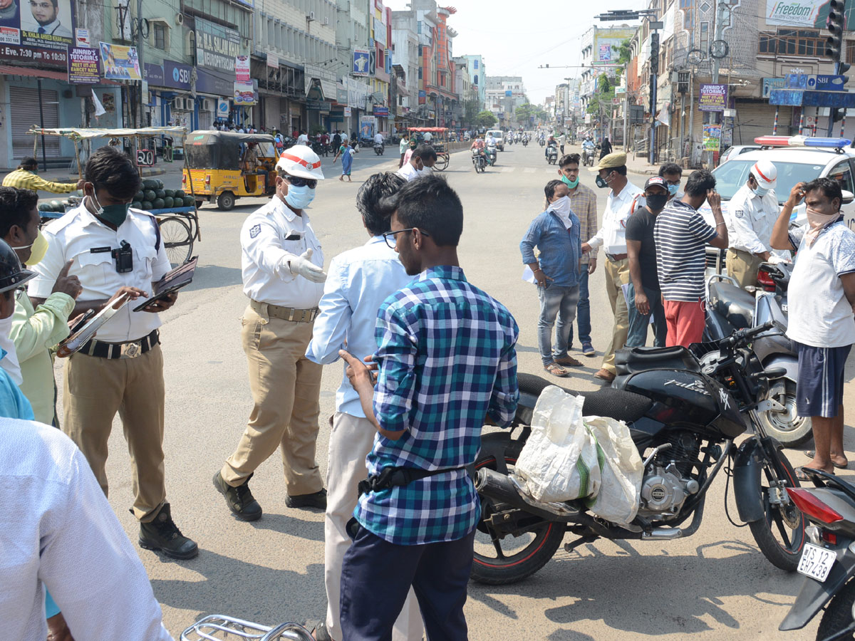 Lockdown in Hyderabad City Photo Gallery - Sakshi45